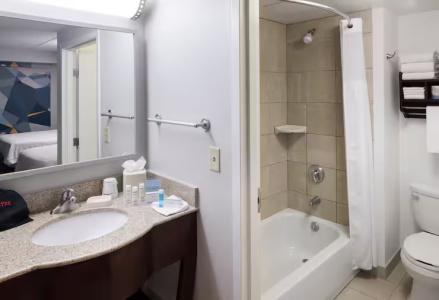Hampton Inn & Suites-Bricktown - 45