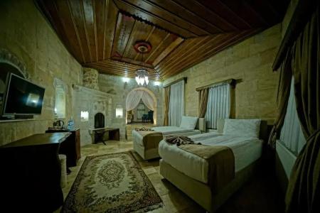 Holiday Cave - 53