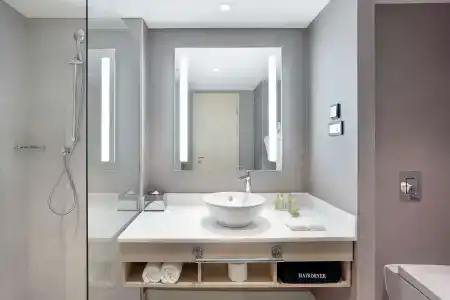 Hilton Garden Inn Budapest City Centre - 40