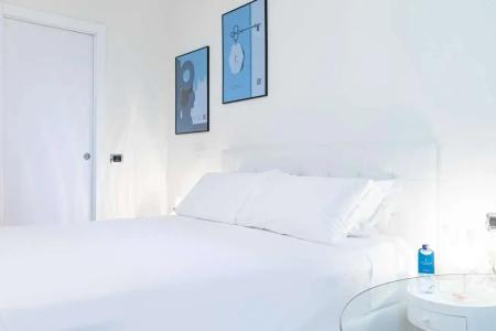 b&b Too Cute 2b Str8 - 108