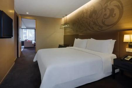 Four Points by Sheraton Bangkok, Sukhumvit 15 - SHA Certified - 61