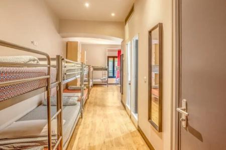 Villa Saint Exupery Beach Hostel - 55