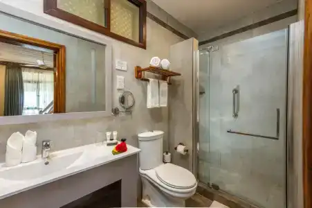DoubleTree by Hilton Zanzibar - - 57