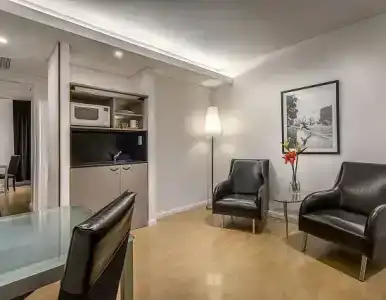 Broadway & Suites - 66