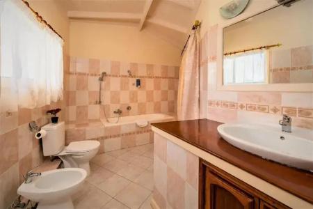 Carana Hilltop Villa - 52