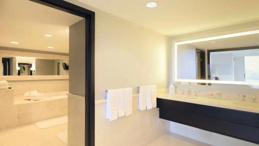 Loews Miami Beach - 74