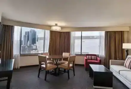 Doubletree by Hilton Los Angeles Downtown - 79