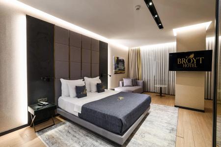 Broyt Suites - 35