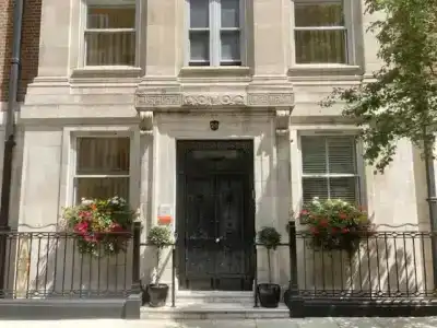 Astor Court - 23