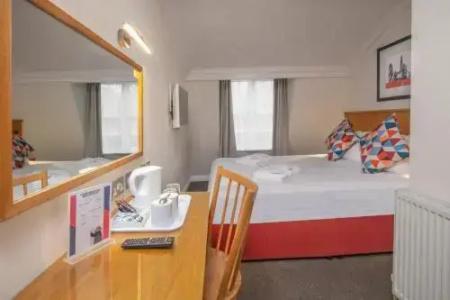 Queensway, Sure Collection by Best Western - 45
