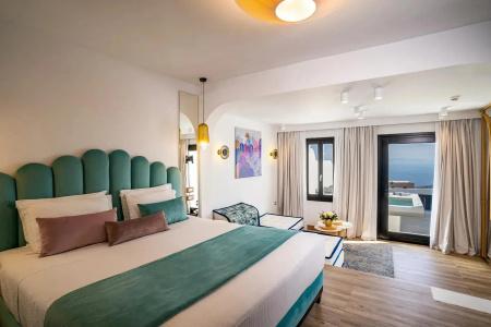 Cresanto Luxury Suites - 86