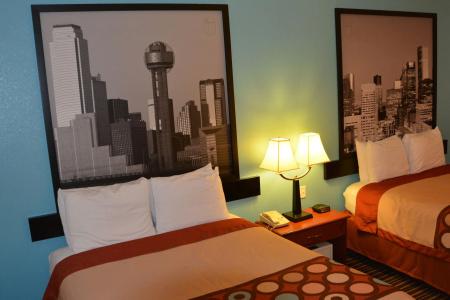 Super 8 by Wyndham Austin/Airport South - 27