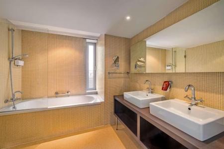 Park Inn by Radisson Antwerpen - 20