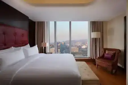 Ritz-Carlton - 58