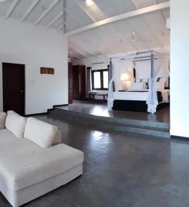 Suite Lanka - 57