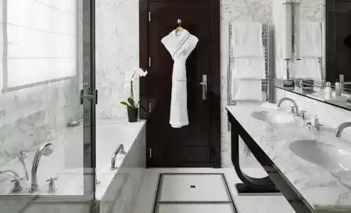 Hôtel Plaza Athénée - Dorchester Collection - 115