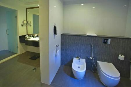 Ramada Abu Dhabi Corniche - 19