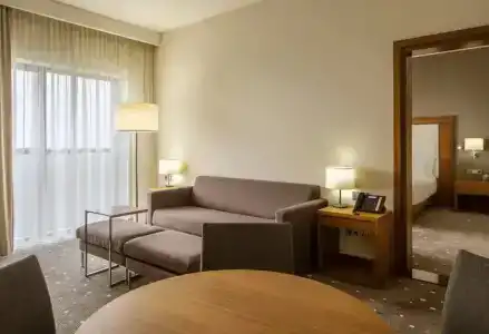 DoubleTree by Hilton Łódź - 49