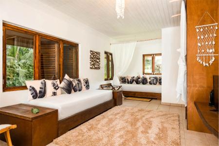 Bliss Praslin - 40