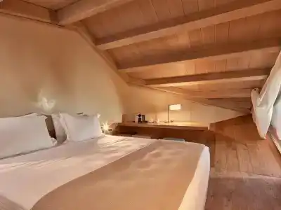 Domus Renier Boutique - Historics Worldwide - 66