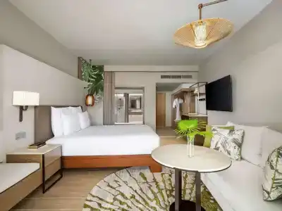 Hilton Phuket Arcadia Resort & Spa - Sha Plus - 54