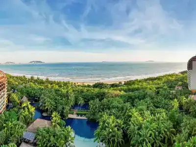 Pullman Oceanview Sanya Bay Resort & Spa - 43