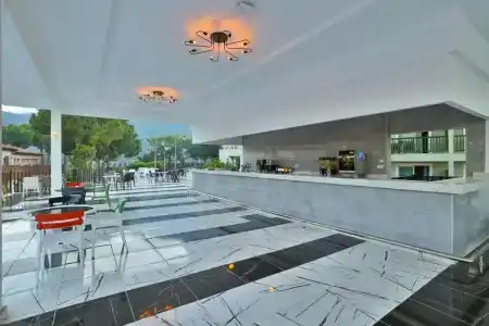 Crystal Flora Beach Resort - Ultimate All Inclusive - 17