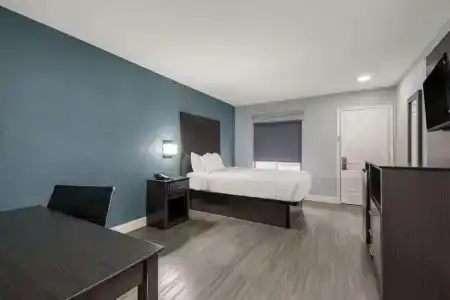 SureStay by Best Western San Antonio Riverwalk - 9