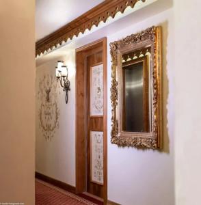 Hôtel de la Loze - 53