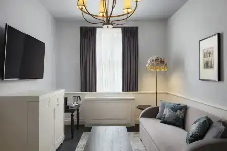 Adahan Galata - 60