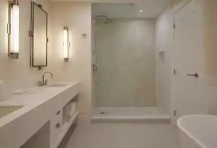 Hilton - 92