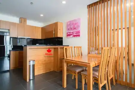 Maple & Apartment - 177
