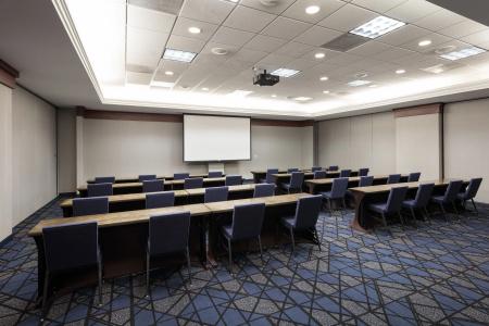 Courtyard by Marriott at Old Town - 33