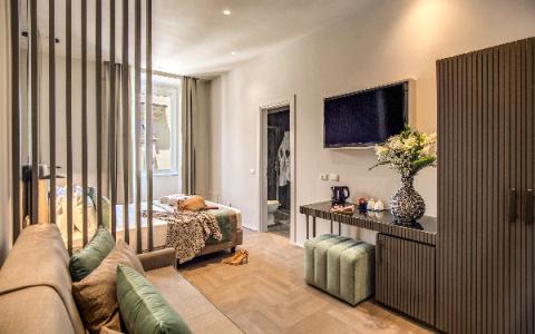 77 Seventy-Seven - Maison D'Art Collection - 63