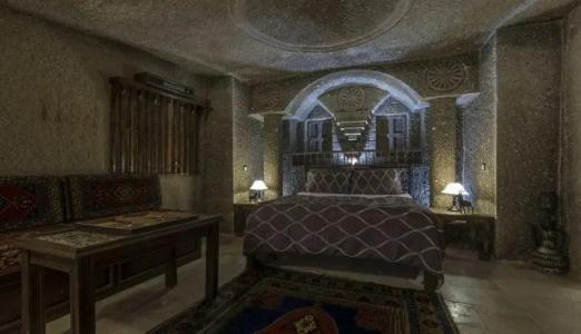 Antique Terrace Cave Suites - 33