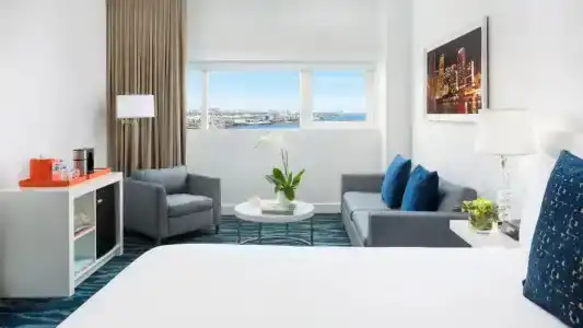 Yve Miami - 41