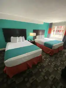 Clarion Inn - 12