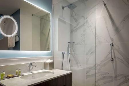 DoubleTree by Hilton London Angel Kings Cross - 88