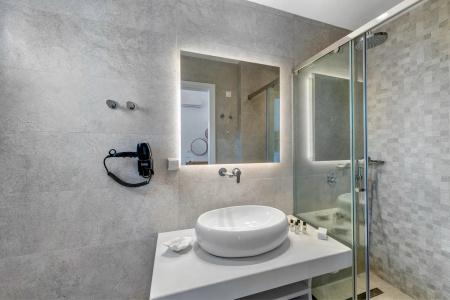 Makis Place - 47