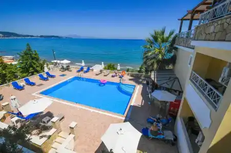 Nefeli Beach - living by the sea - 29