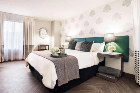 The Curtis- a Doubletree By Hilton - 8