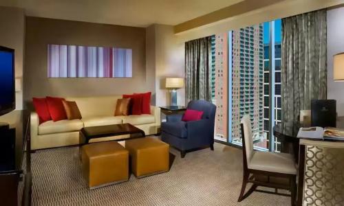 Hilton Americas - Houston - 70