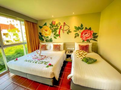 Sino House Phuket - Sha Plus - 53