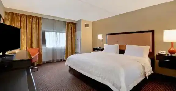 Hampton Inn Ny-Jfk - 31