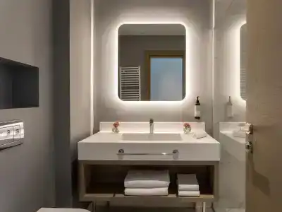 Blue Kotor Bay Premium Spa Resort - 55