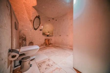 Zeus Cave Suites - 70
