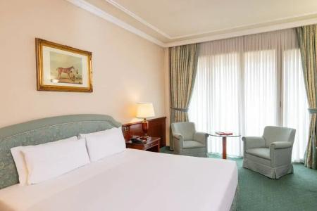 Royal Carlton - 37