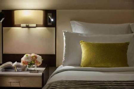 Mandarin Oriental, - 52