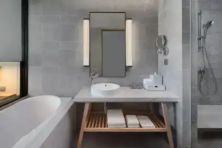 Four Points By Sheraton Phuket Patong Beach Resort - Sha Extra Plus - 74