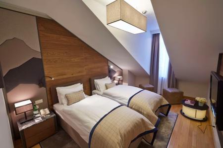 Kempinski Grand Des Bains - 89
